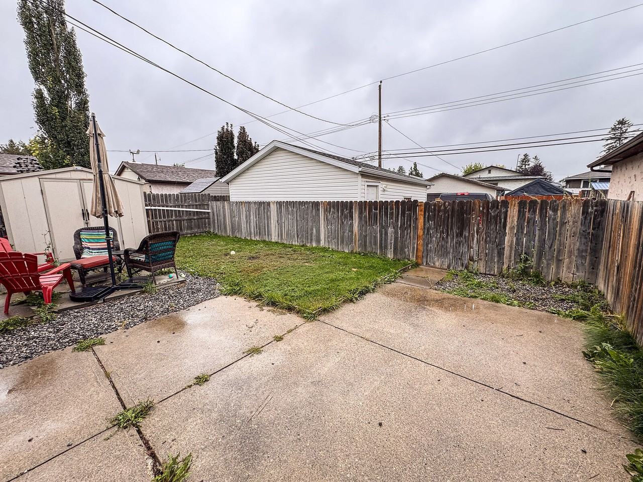 94 Dovercliffe Close Se - Photo 4 of 15