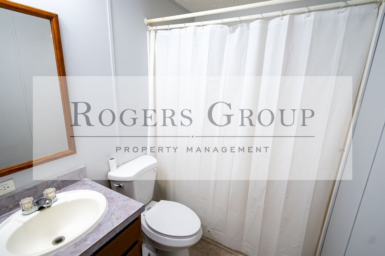 388 S Chavis Rd #1 - Photo 5 of 9