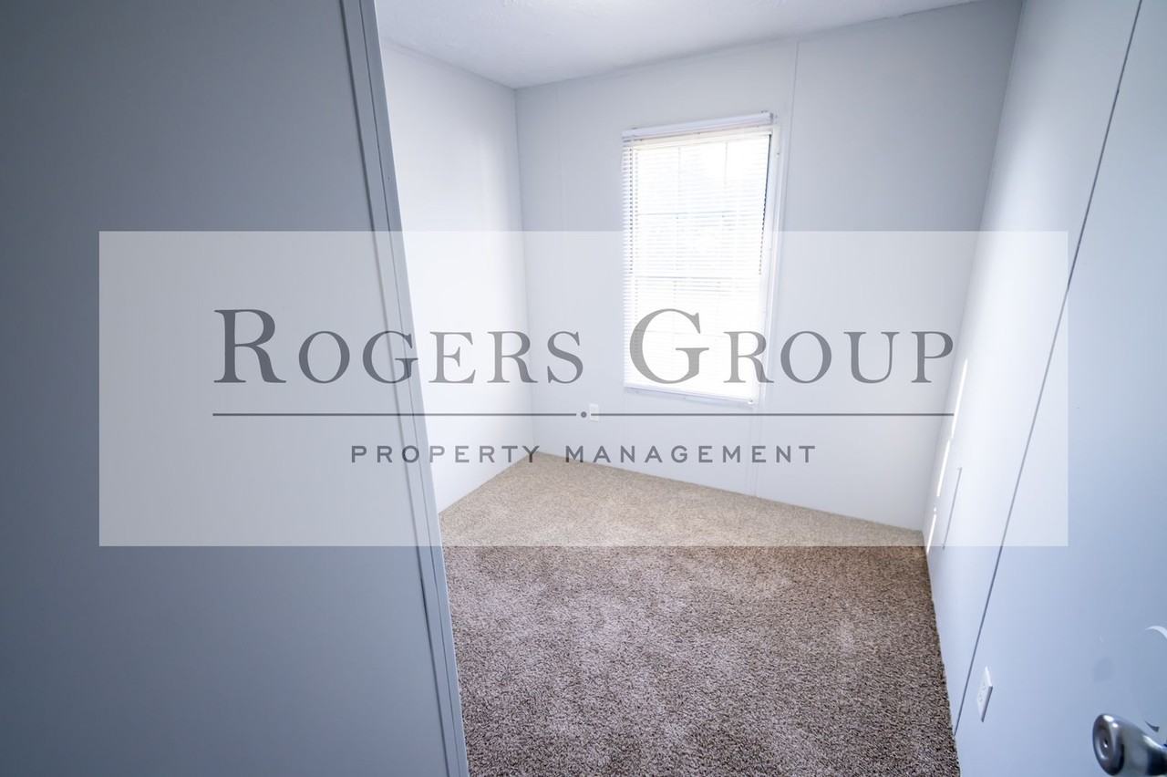 388 S Chavis Rd #1 - Photo 6 of 9