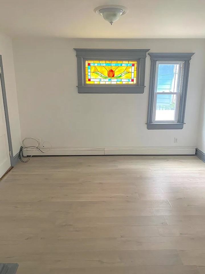 20 Degroot Pl #1stFL - Photo 5 of 10
