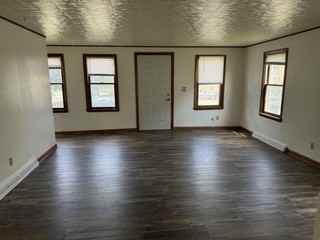 253 W Grand Ave House C #NA - Photo 7 of 13