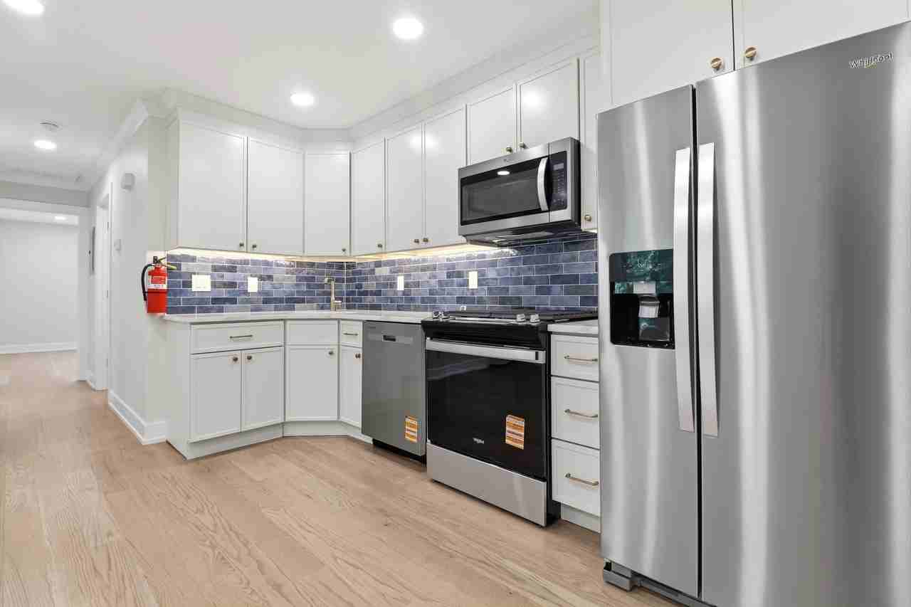 134 Snyder Ave #A - Photo 4 of 22
