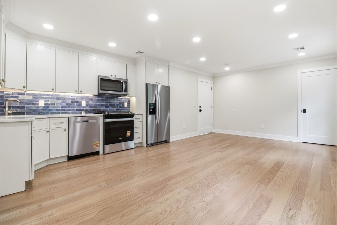 134 Snyder Ave #A - Photo 5 of 22