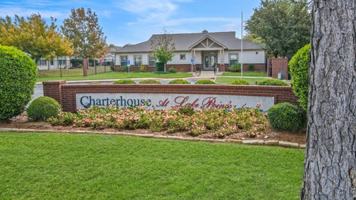 featured image of 959 Charterhouse Cir #811