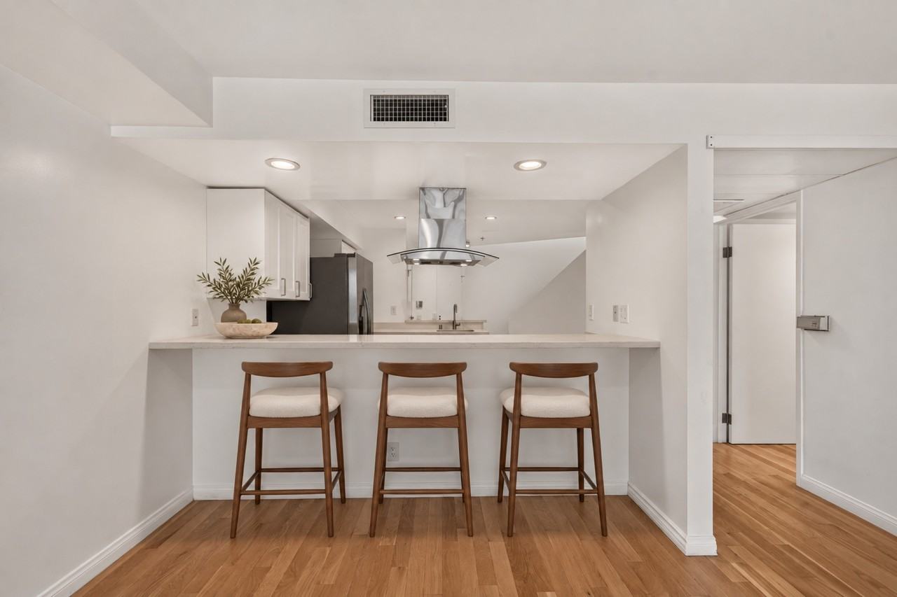 8704 Santa Monica Blvd #PH3 - Photo 2 of 20