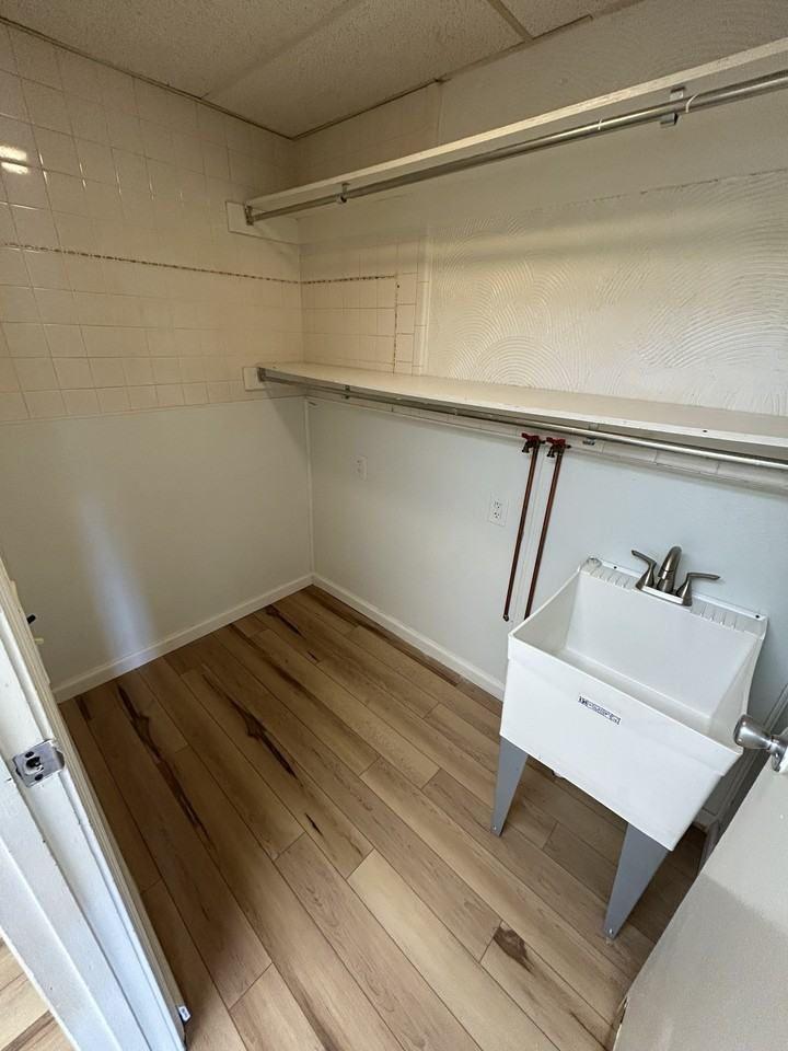 10 Brower Rd #102 - Photo 6 of 8