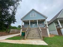 featured image of 479 First St