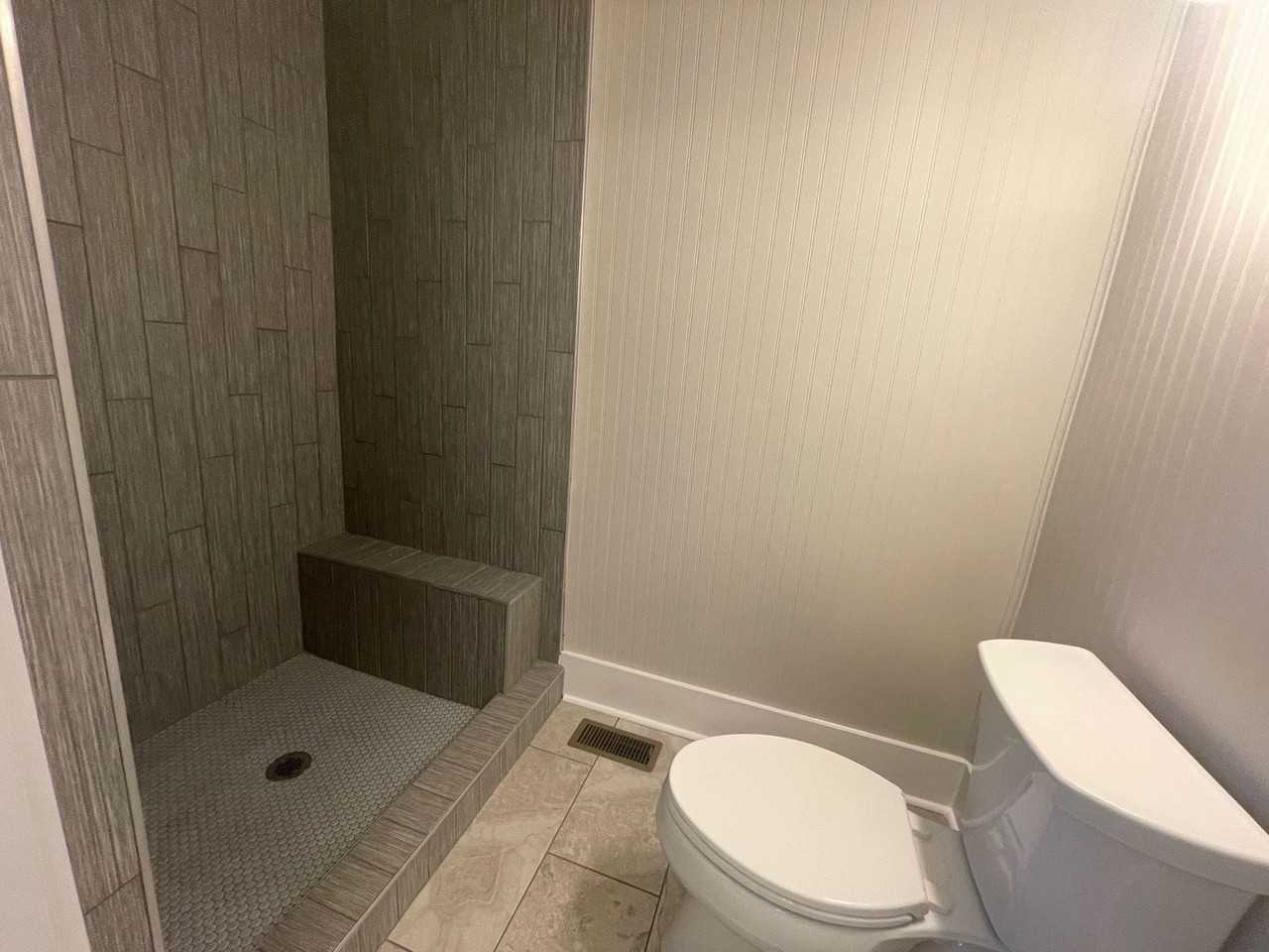 386 N Chase St - Photo 5 of 11