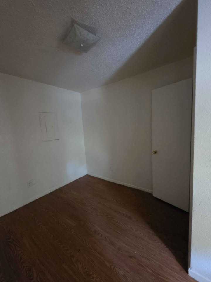 4408 Strong Ave #NA - Photo 7 of 20