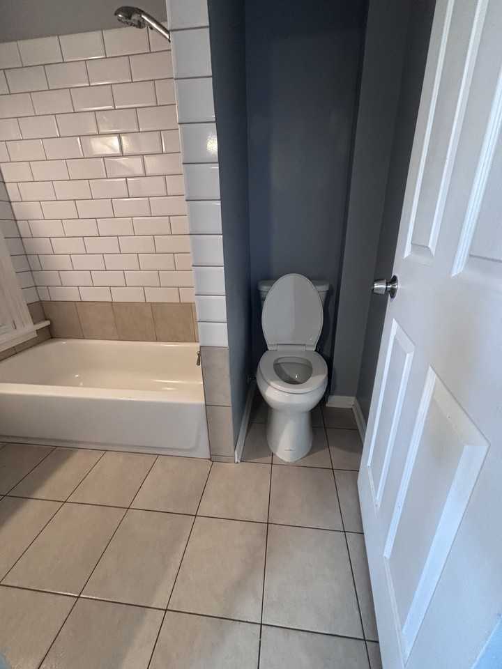 507 Grace St #507LOWER - Photo 7 of 8