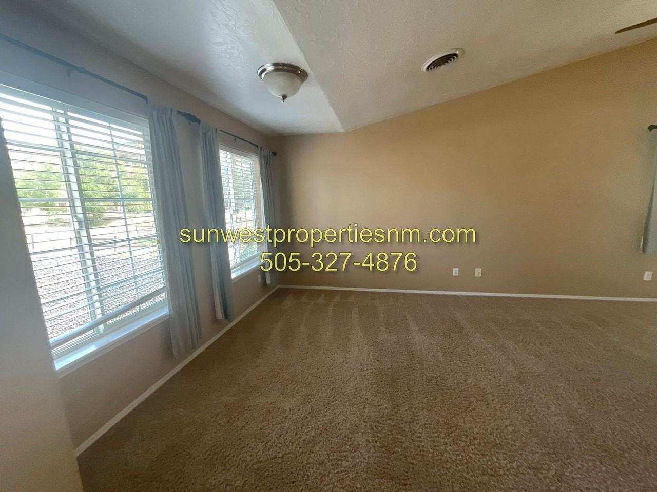 3929 Rochester Ave - Photo 5 of 23