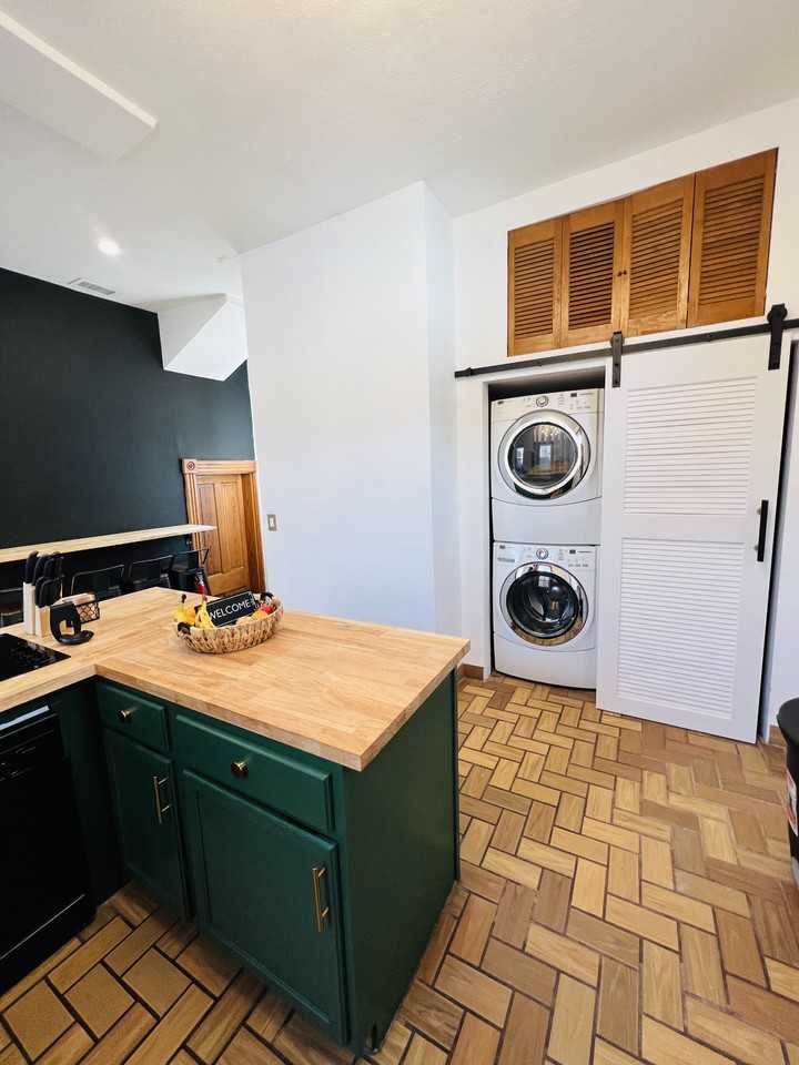 1718 Wickham Pl #NA - Photo 4 of 14