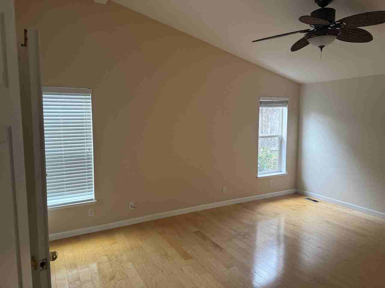 220 Treasurton St #NA - Photo 6 of 17