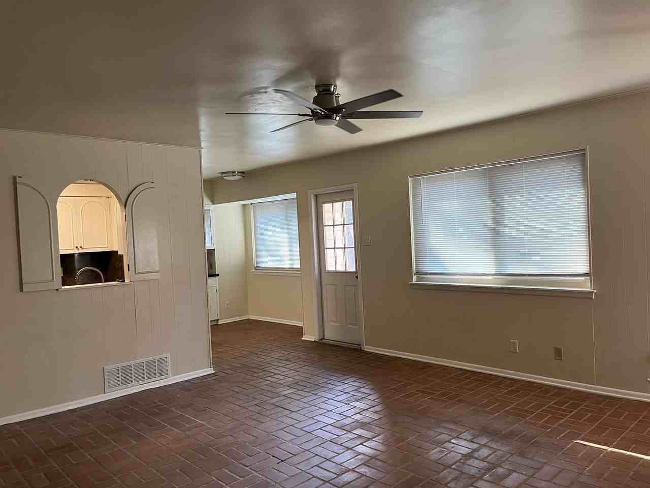 11615 Sandman St - Photo 5 of 41