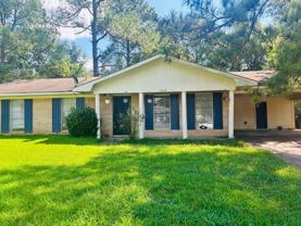 634 Pine Ln - Photo 1 of 1