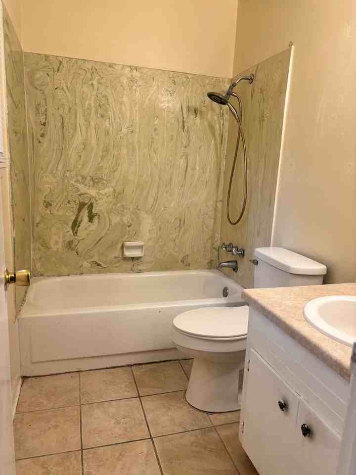 634 Pine Ln - Photo 3 of 6