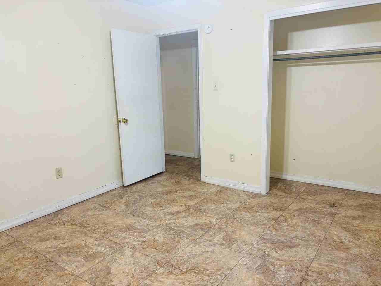 634 Pine Ln - Photo 4 of 6