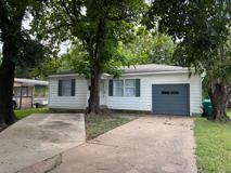 806 E Scott St - Photo 1 of 1