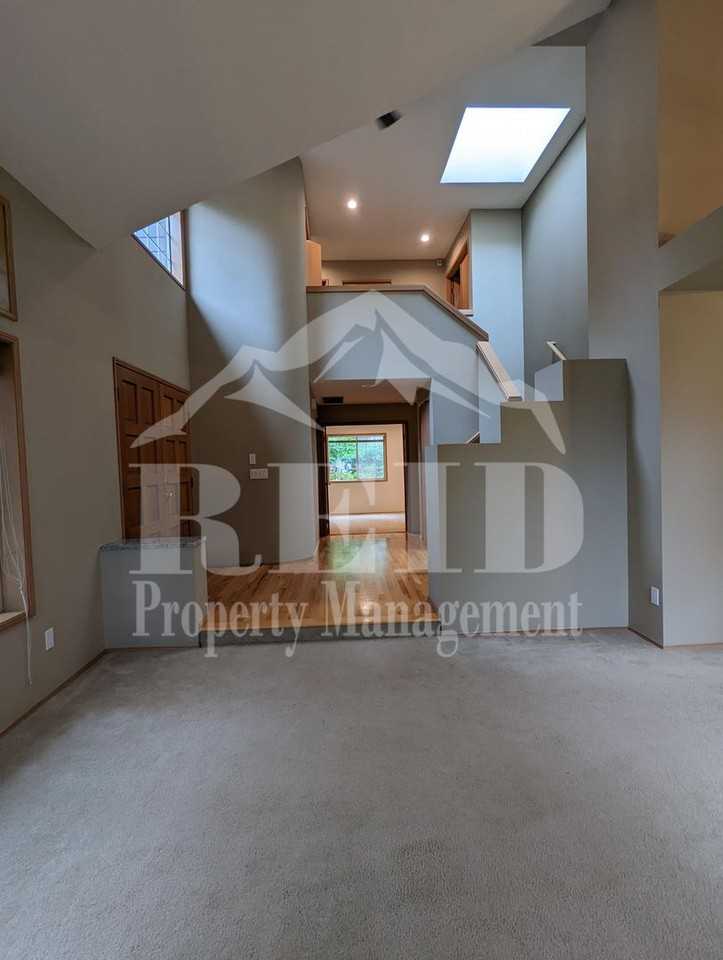 7027 Killeen Pl Sw - Photo 7 of 49