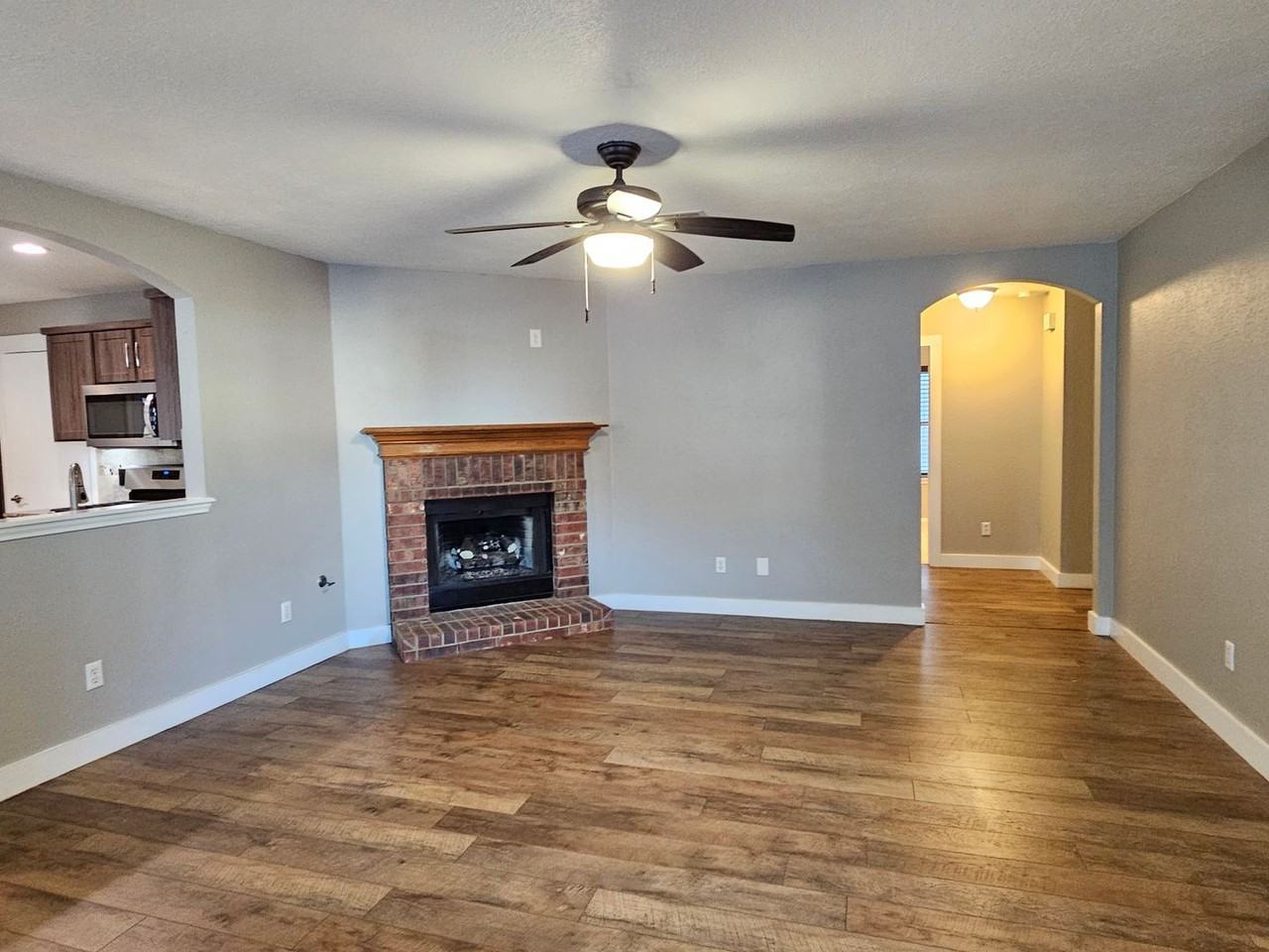 3932 Haleys Way - Photo 5 of 30