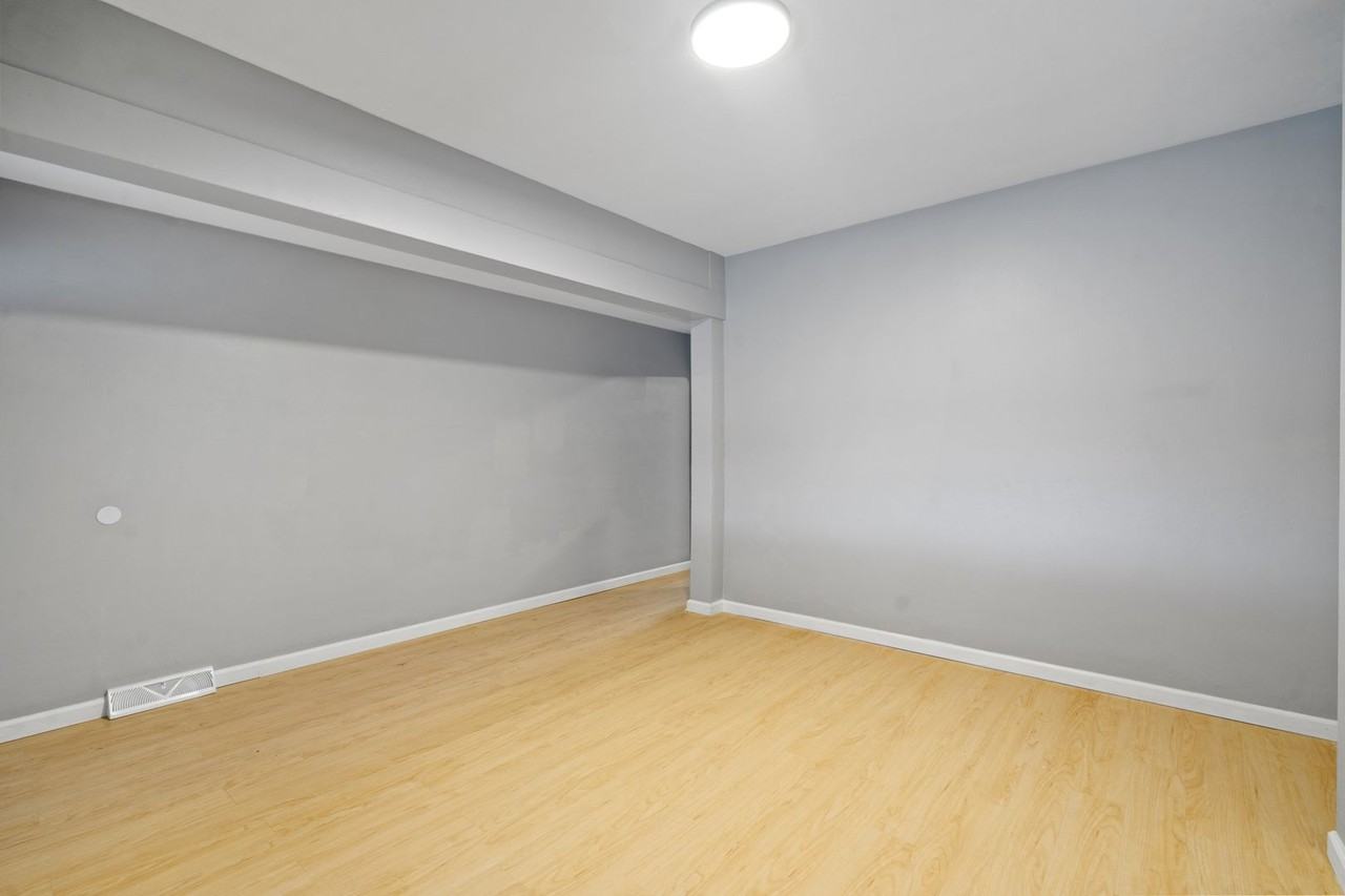 5138 Blair St - Photo 4 of 20