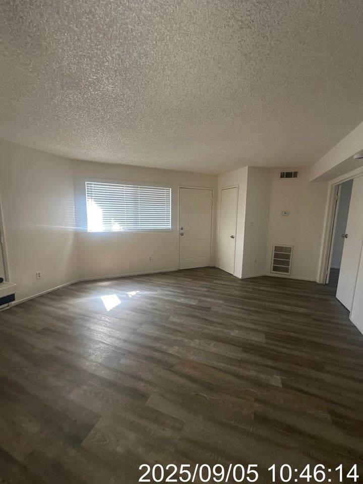 4701 Beechwood St - Photo 2 of 6