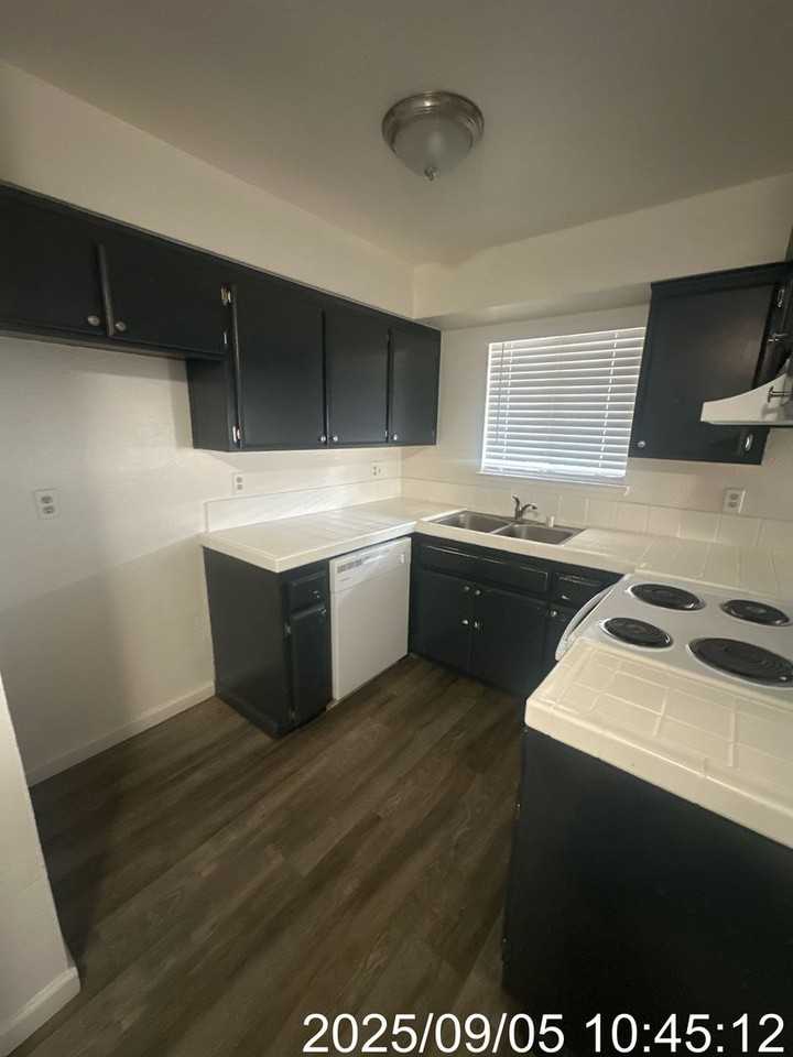 4701 Beechwood St - Photo 5 of 6