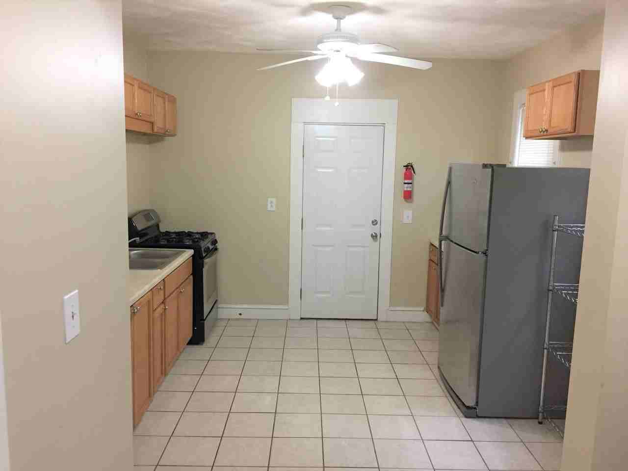 57 Leroy St - Photo 7 of 10