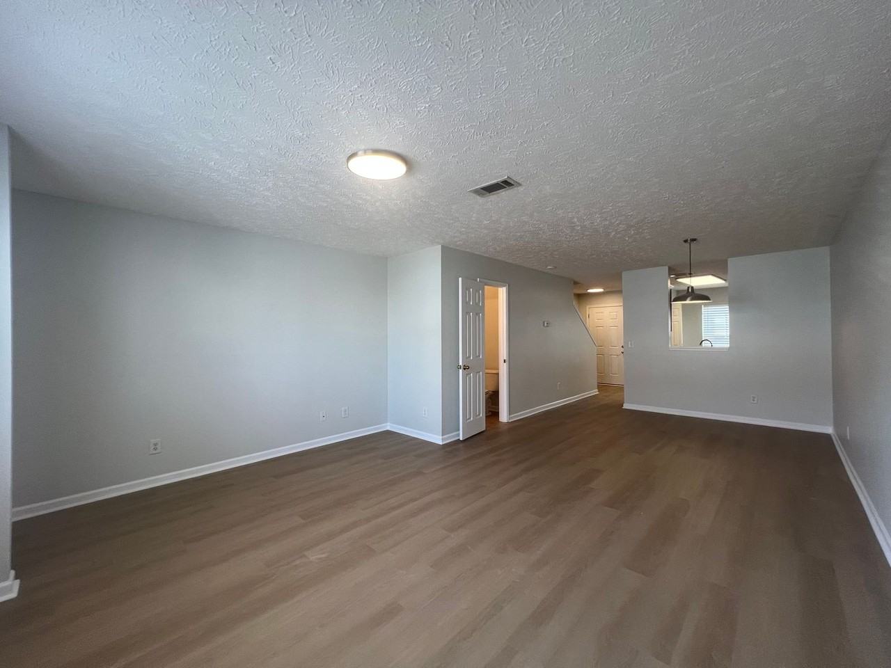 1407 Pleasant Ridge Rd - Photo 3 of 21