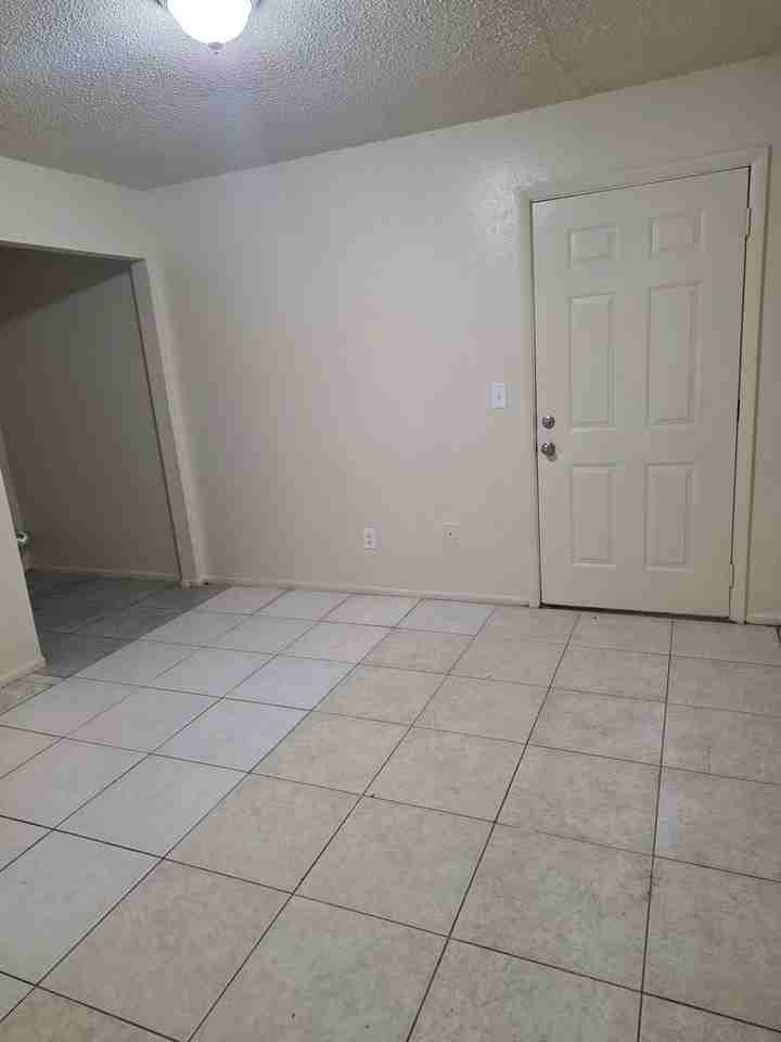 5620 7th Street Ct E - Photo 7 of 8