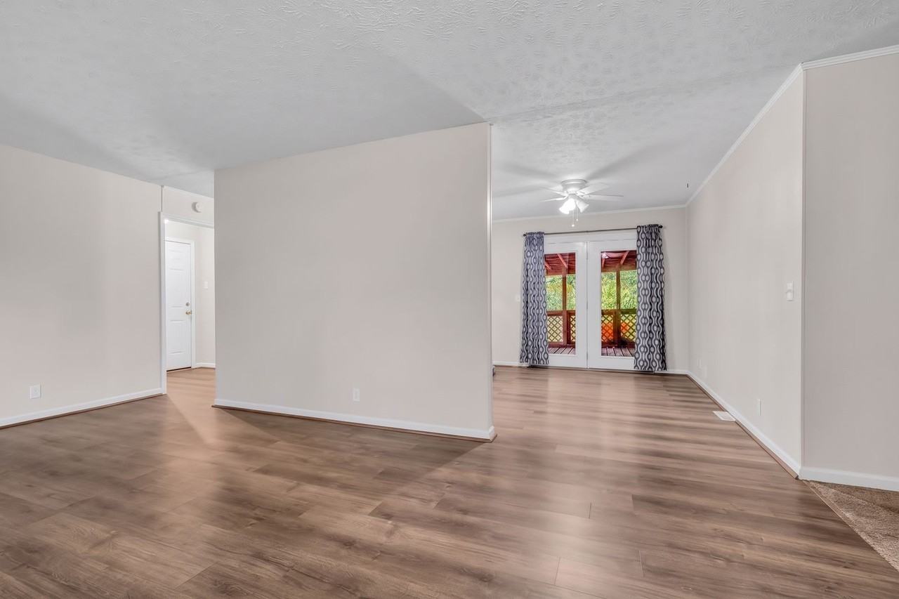 1028 Ward Ln - Photo 5 of 24