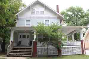 featured image of 340 N 16th St