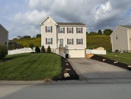 featured image of 422 Labrador Ln