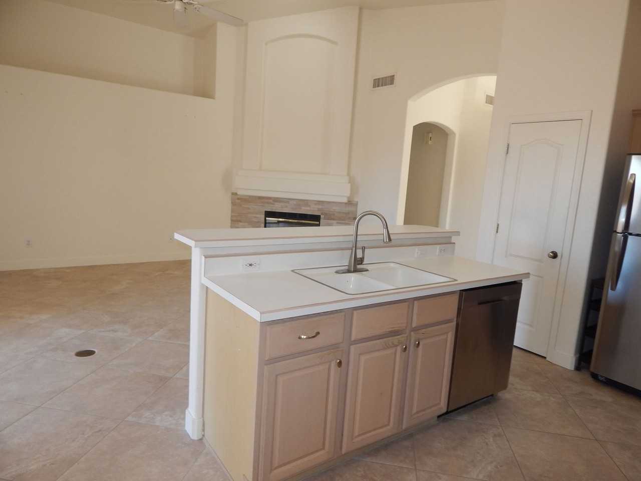 7750 7750 N Castle Valley Rd - Photo 5 of 36