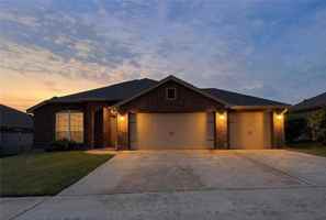 featured image of 4302 Molly Dyer Dr