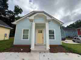 featured image of 185 Barnett Shoals Rd