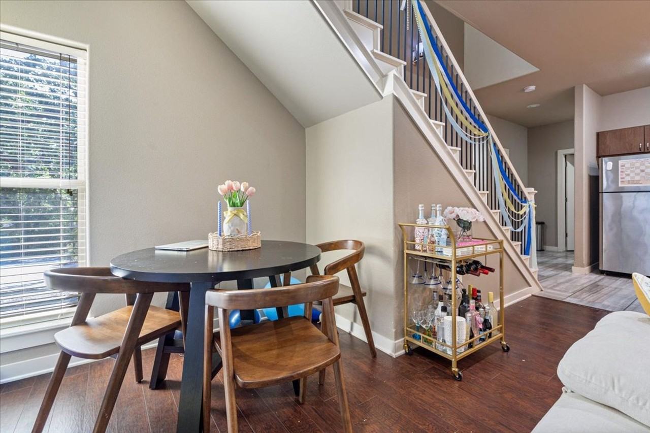 Oakland Properties (3bed/3.5bath) - Photo 6 of 14