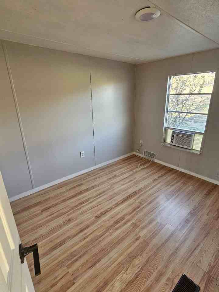 127 Gemstone Ln #NA - Photo 5 of 10