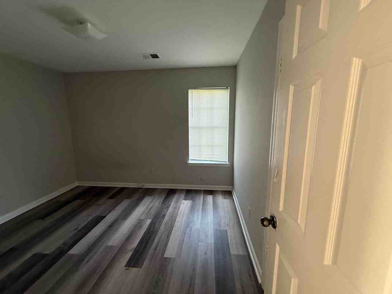 3758 Clarke Rd - Photo 7 of 11