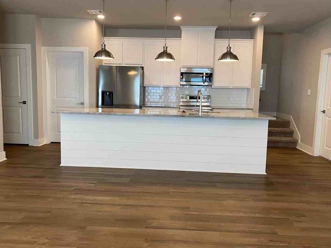 110 Richards St #A - Photo 2 of 32