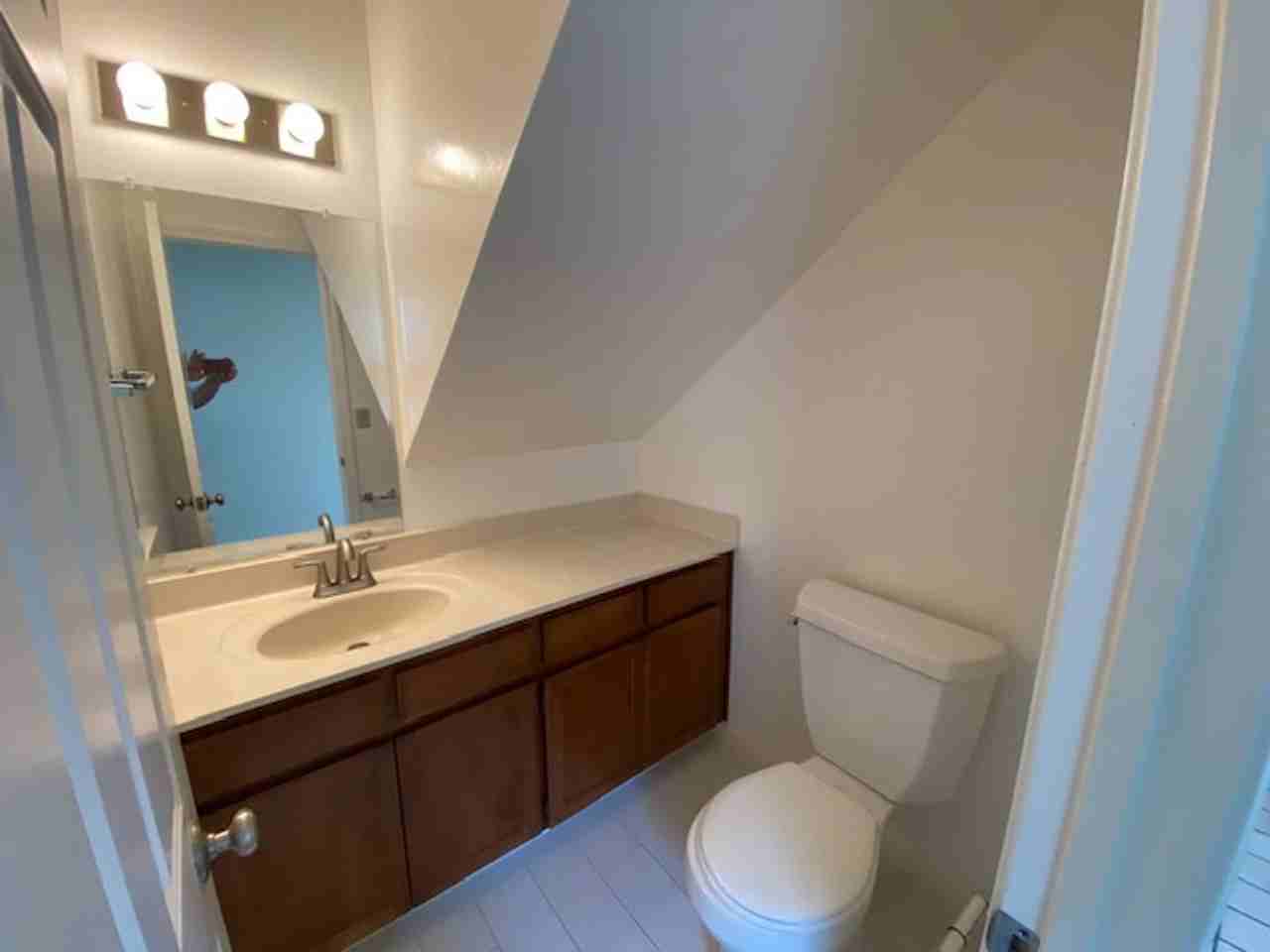 63 Glen Lake Dr - Photo 4 of 36
