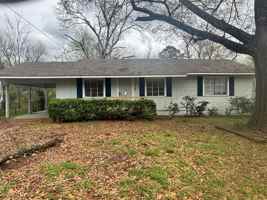 featured image of 1734 Dixie Dr
