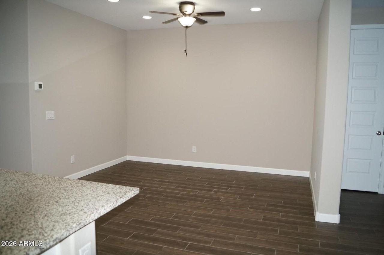 717 W Anderson Dr - Photo 4 of 16