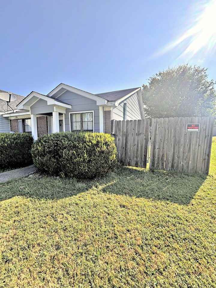 2932 Mcdonald Ct Sw - Photo 3 of 23