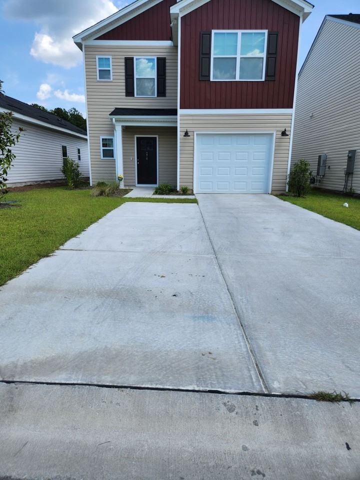 274 Brando Way