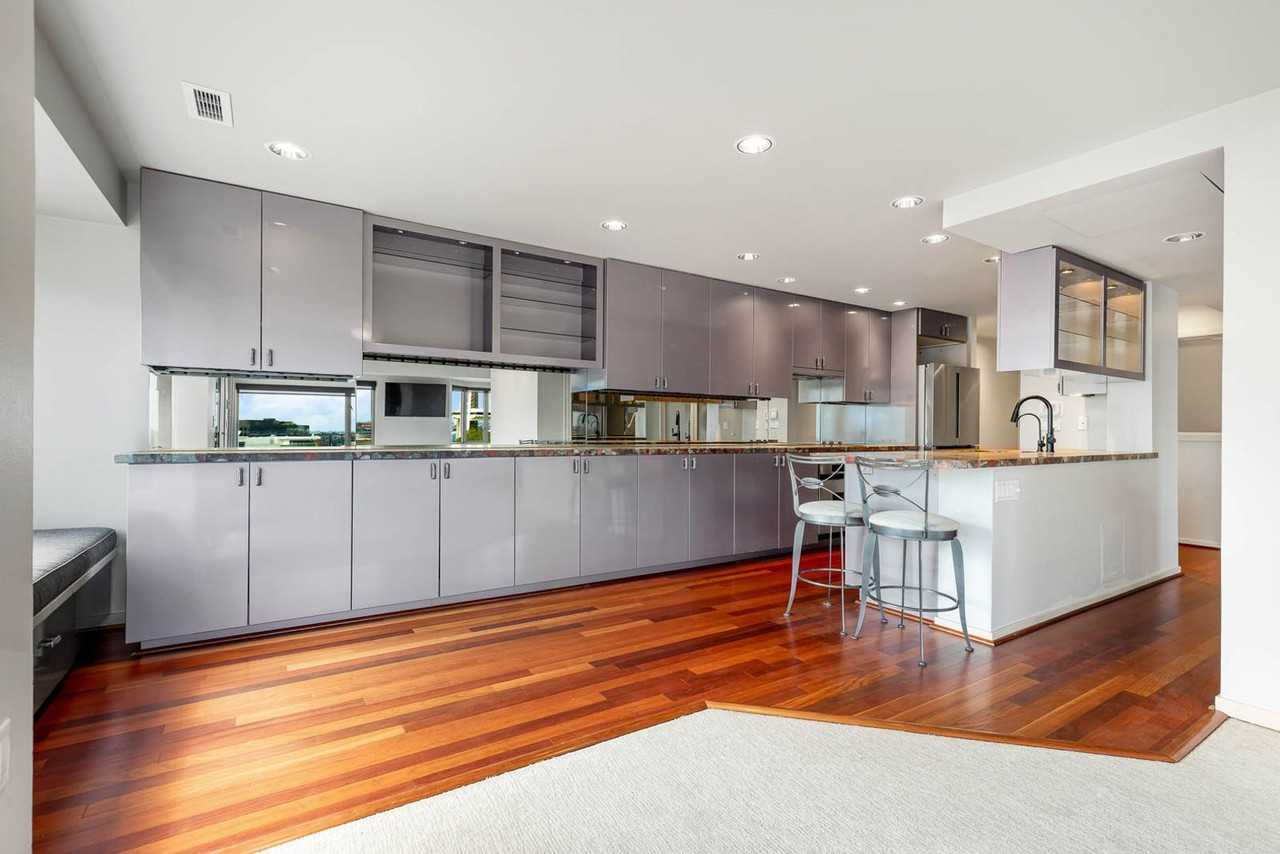 2821 2nd Ave - Photo 4 of 19