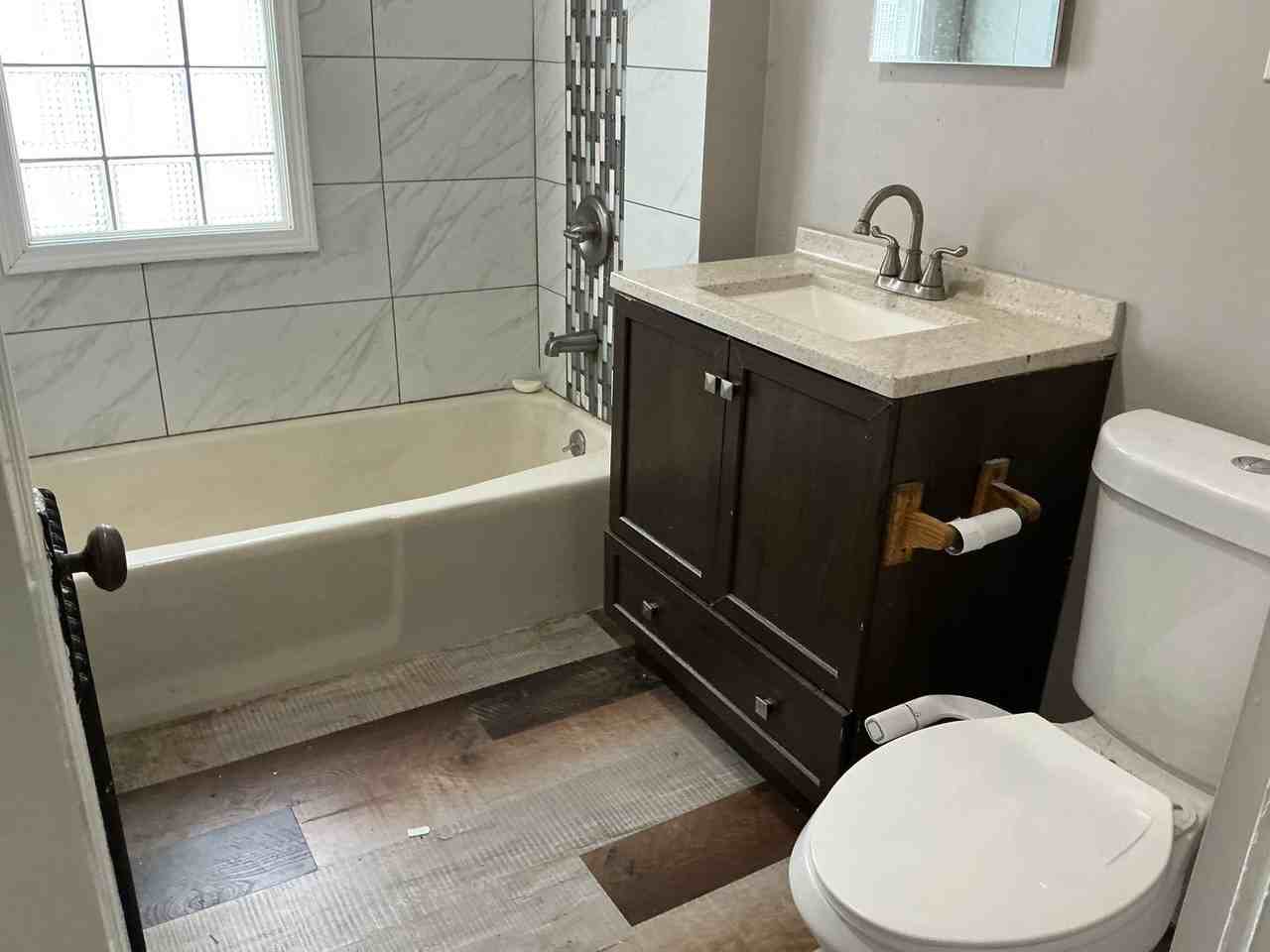 342 E Montana St - Photo 2 of 7