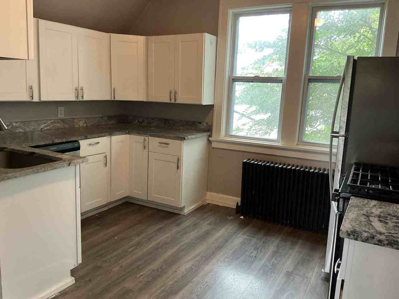 342 E Montana St - Photo 6 of 7