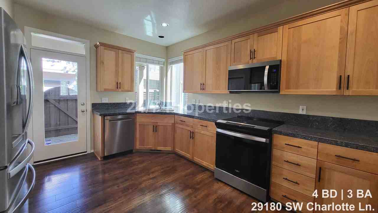 29180 Sw Charlotte Ln - Photo 6 of 21