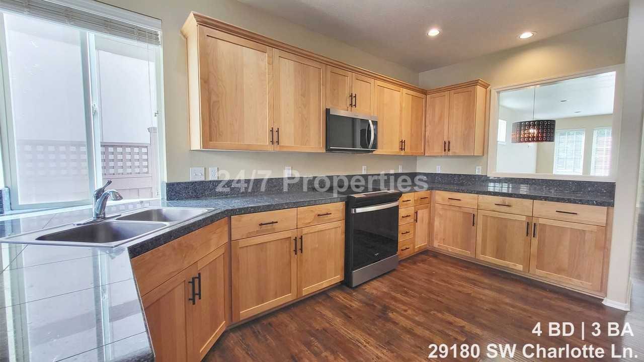 29180 Sw Charlotte Ln - Photo 7 of 21
